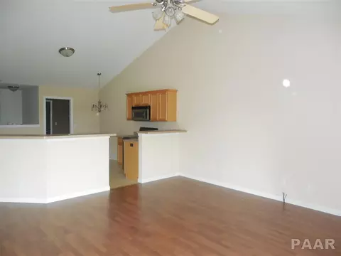 1508 Big Red Dr, Metamora, IL 61548 photo 3