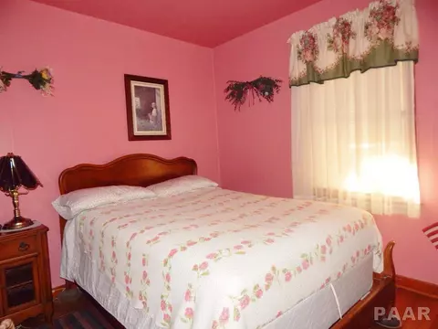 606 S Spruce St, Delavan, IL 61734 photo 9