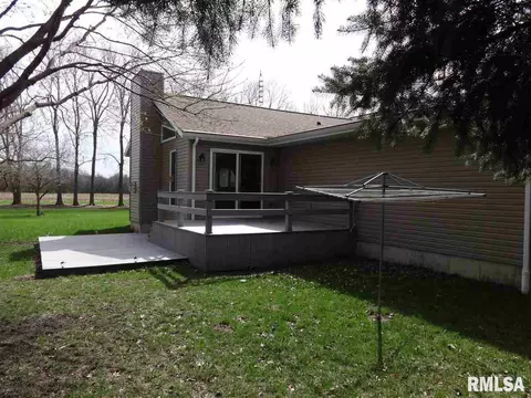 205 Conrad St, Henry, IL 61537 photo 9