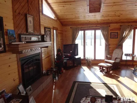 205 Conrad St, Henry, IL 61537 photo 2