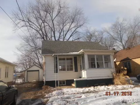 248 N 5th Ave, Canton, IL 61520 photo 1