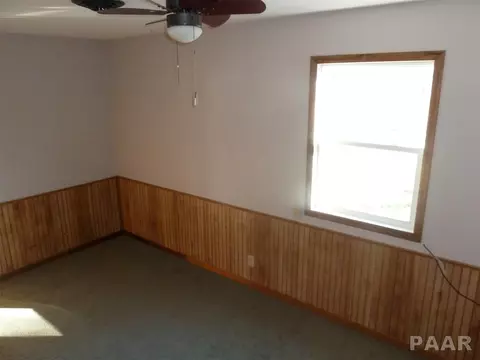 709 E 3rd St, Glasford, IL 61533 photo 8