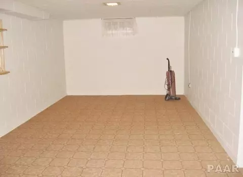 1502 James Rd, Pekin, IL 61554 photo 9