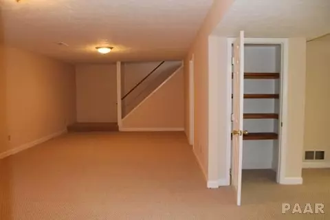 2014 Mitchell Dr, Eureka, IL 61530 photo 15
