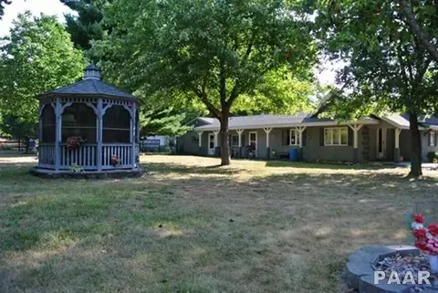 209 E High, Manito, IL 61546 photo 2