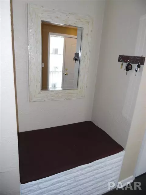 700 Westgate Rd, Washington, IL 61571 photo 8