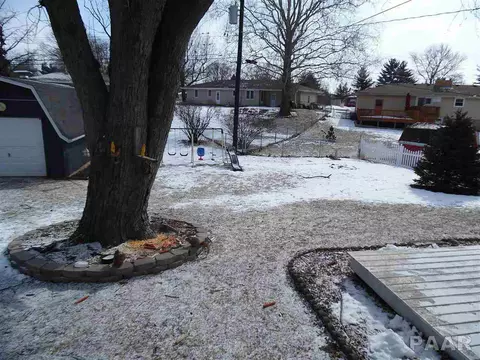 700 Westgate Rd, Washington, IL 61571 photo 5