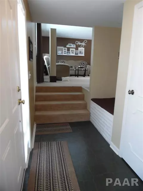 700 Westgate Rd, Washington, IL 61571 photo 7