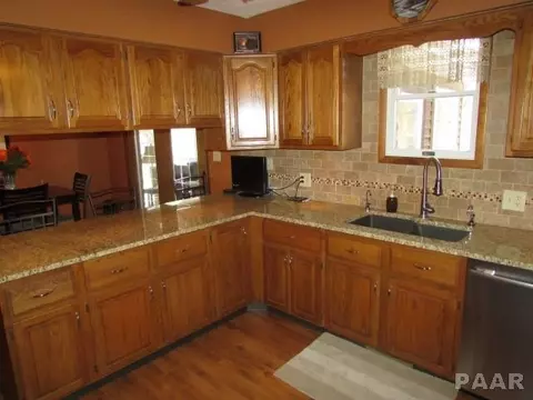 1500 Pine Tree Dr, Washington, IL 61571 photo 10