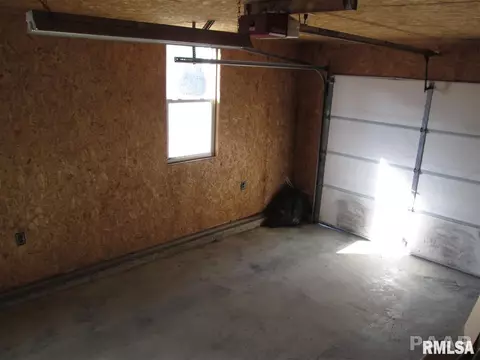 603 E 6th, Delavan, IL 61734 photo 20