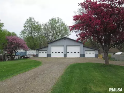 603 E 6th, Delavan, IL 61734 photo 24