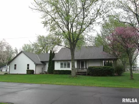 603 E 6th, Delavan, IL 61734 photo 1