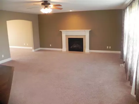 11703 N Dunmore Dr, Dunlap, IL 61525 photo 6