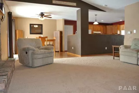9762 W Guinivere Dr, Mapleton, IL 61547 photo 8