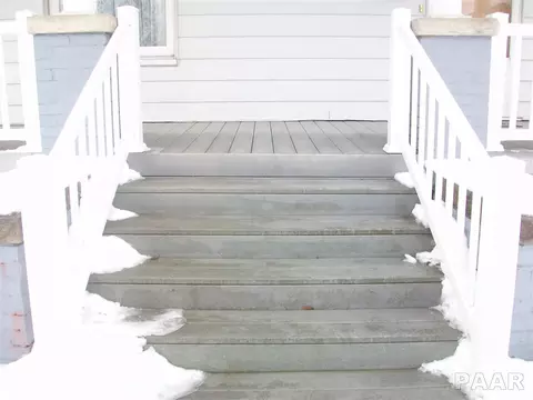 630 E Chestnut, Canton, IL 61520 photo 3
