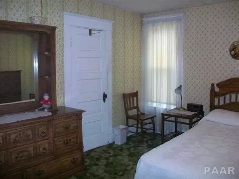 630 E Chestnut, Canton, IL 61520 photo 27