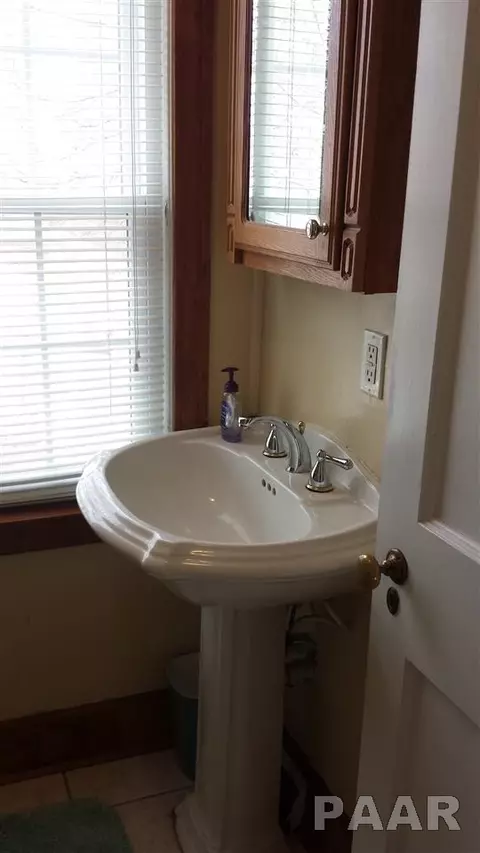 307 Embert, Peoria, IL 61603 photo 23
