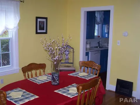 307 Embert, Peoria, IL 61603 photo 8