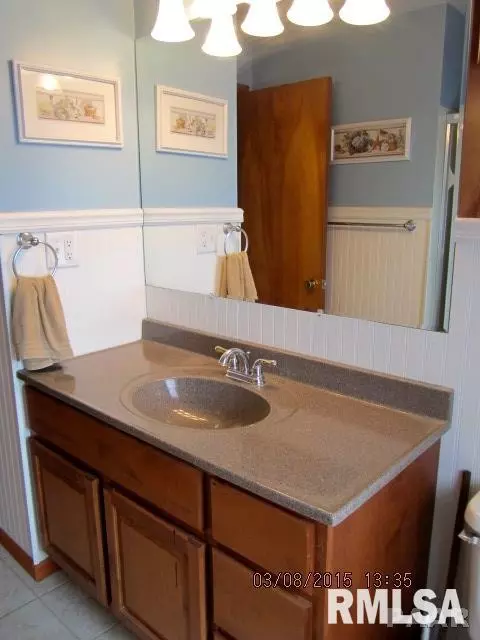 104 Edgewood Rd, Eureka, IL 61530 photo 15