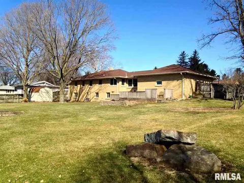 104 Edgewood Rd, Eureka, IL 61530 photo 17