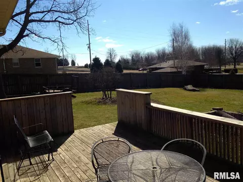 104 Edgewood Rd, Eureka, IL 61530 photo 22