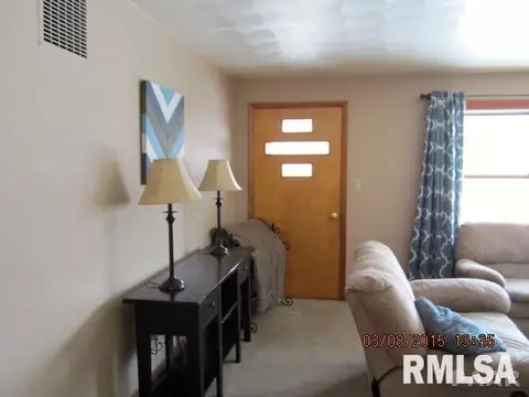 104 Edgewood Rd, Eureka, IL 61530 photo 8