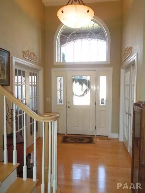 2210 W Pinnacle Dr, Dunlap, IL 61525 photo 3