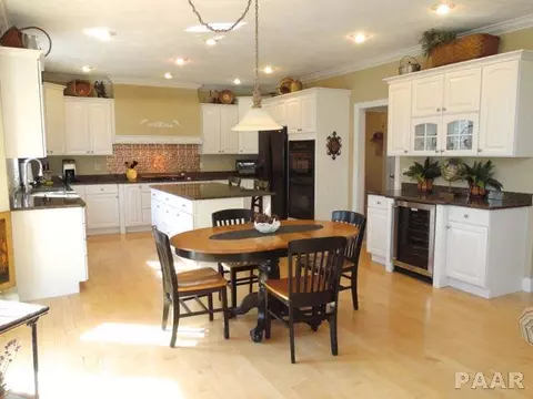 2210 W Pinnacle Dr, Dunlap, IL 61525 photo 6