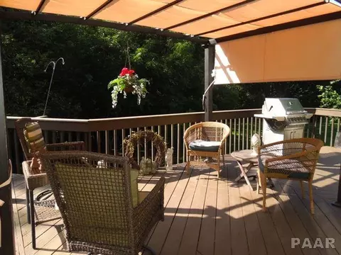 2210 W Pinnacle Dr, Dunlap, IL 61525 photo 2