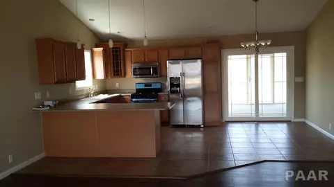 1311 Mitchell, Washington, IL 61571 photo 4