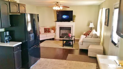 1117 Drayton, Normal, IL 61761 photo 3