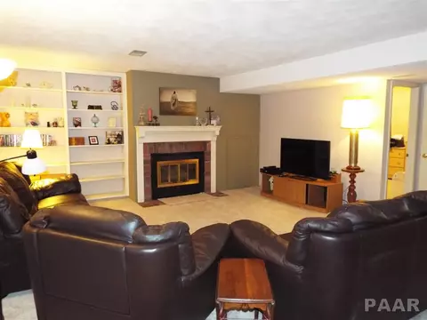 412 Brookcrest Dr, Washington, IL 61571 photo 25