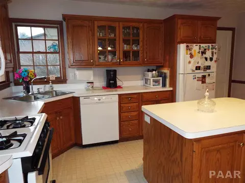 412 Brookcrest Dr, Washington, IL 61571 photo 21