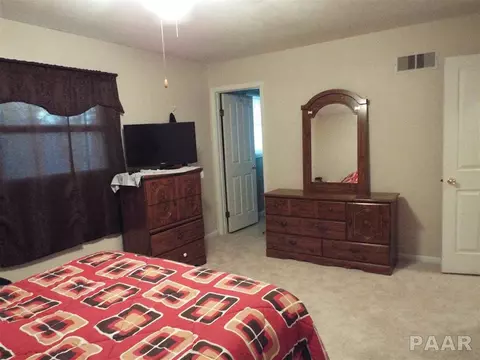 412 Brookcrest Dr, Washington, IL 61571 photo 11