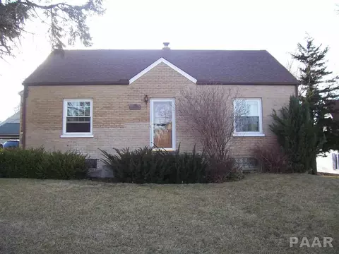 406 Henry St, Eureka, IL 61530 photo 2