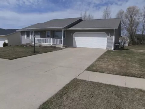 905 Dennis, Eureka, IL 61530 photo 1