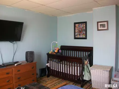 465 W Maple, Canton, IL 61520 photo 21