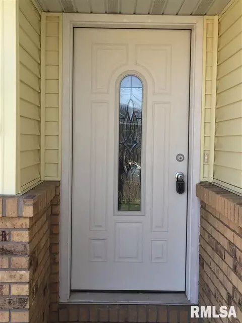 1107 Windsor, Washington, IL 61571 photo 5