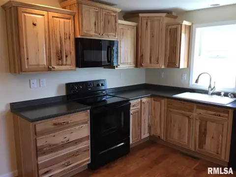 1107 Windsor, Washington, IL 61571 photo 8