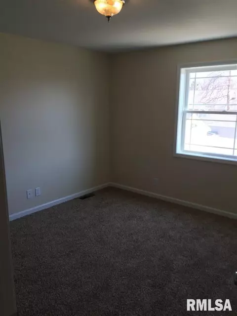 1107 Windsor, Washington, IL 61571 photo 25