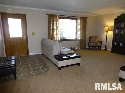 1003 Hampton Rd, Washington, IL 61571 photo 2