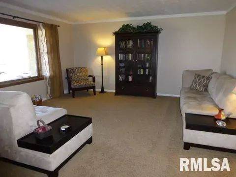 1003 Hampton Rd, Washington, IL 61571 photo 3