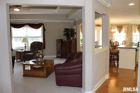 8714 W Bartell Dr, Mapleton, IL 61547 photo 4