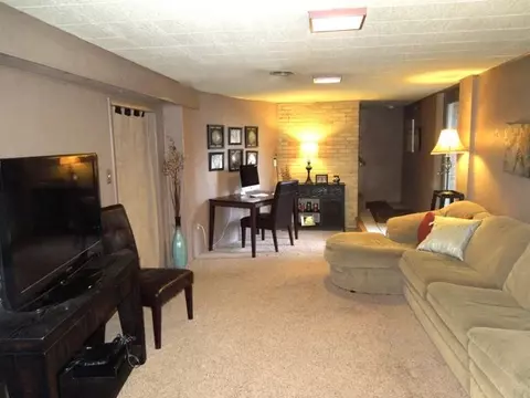 708 Eldridge, Washington, IL 61571 photo 19
