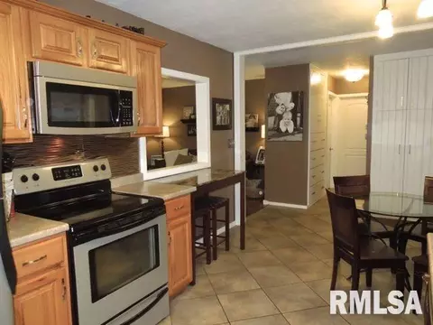 708 Eldridge, Washington, IL 61571 photo 13