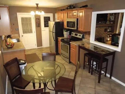 708 Eldridge, Washington, IL 61571 photo 12