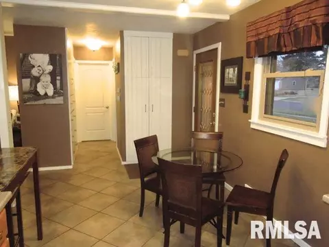 708 Eldridge, Washington, IL 61571 photo 14