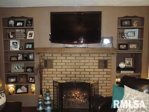 708 Eldridge, Washington, IL 61571 photo 7