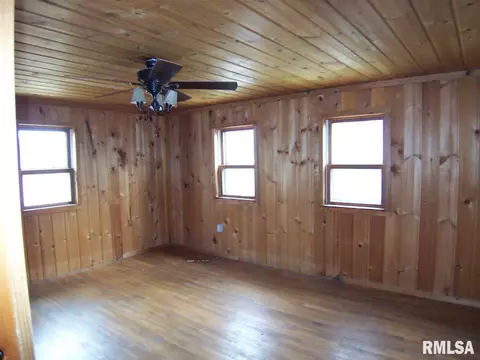 303 W Sunny Ln, Eureka, IL 61530 photo 8