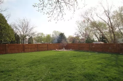 323 Pinecrest Dr, Germantown Hills, IL 61548 photo 29